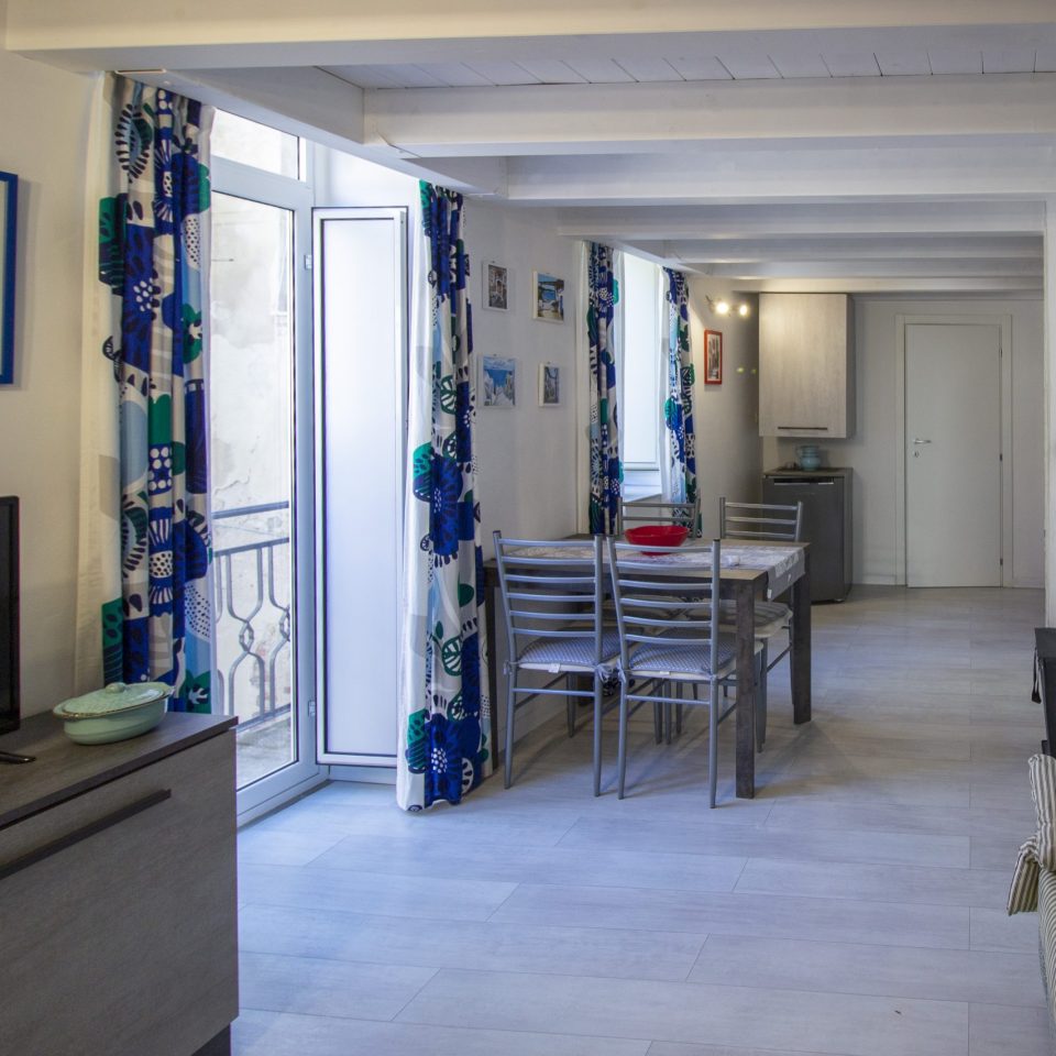 Maniace Homes - Federico 4