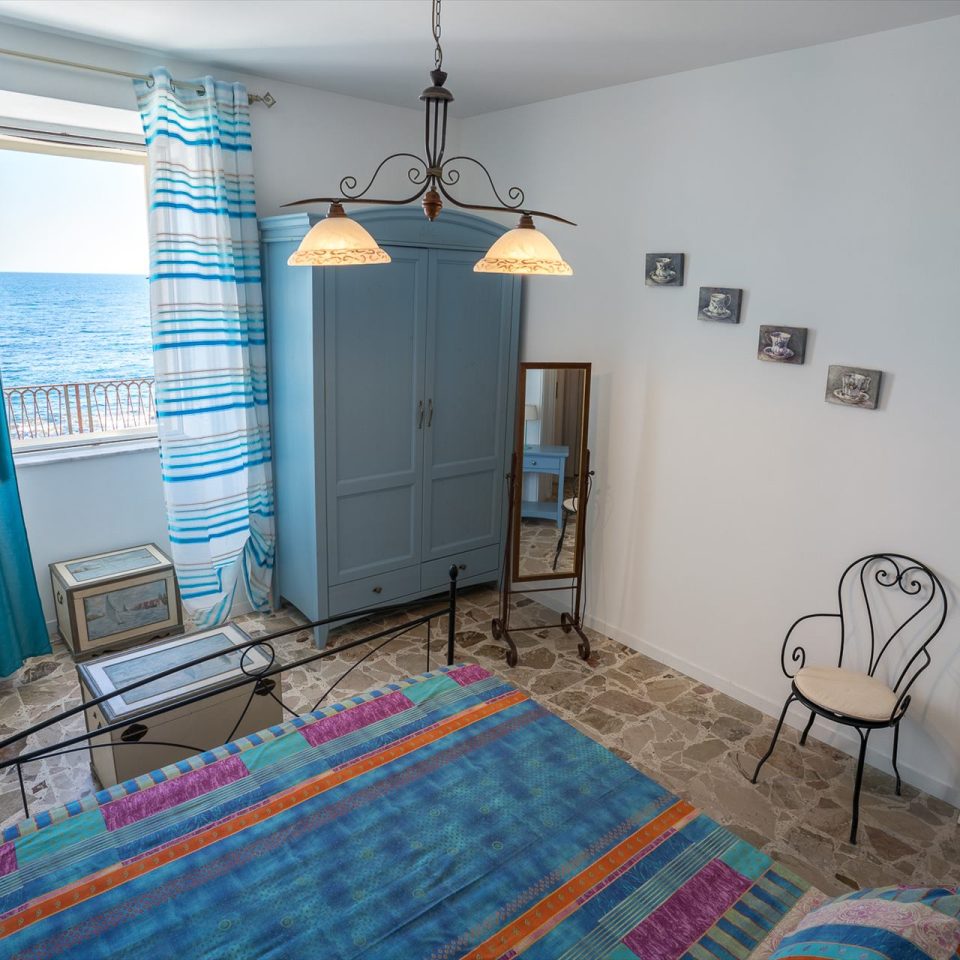 Maniace Sea View 1